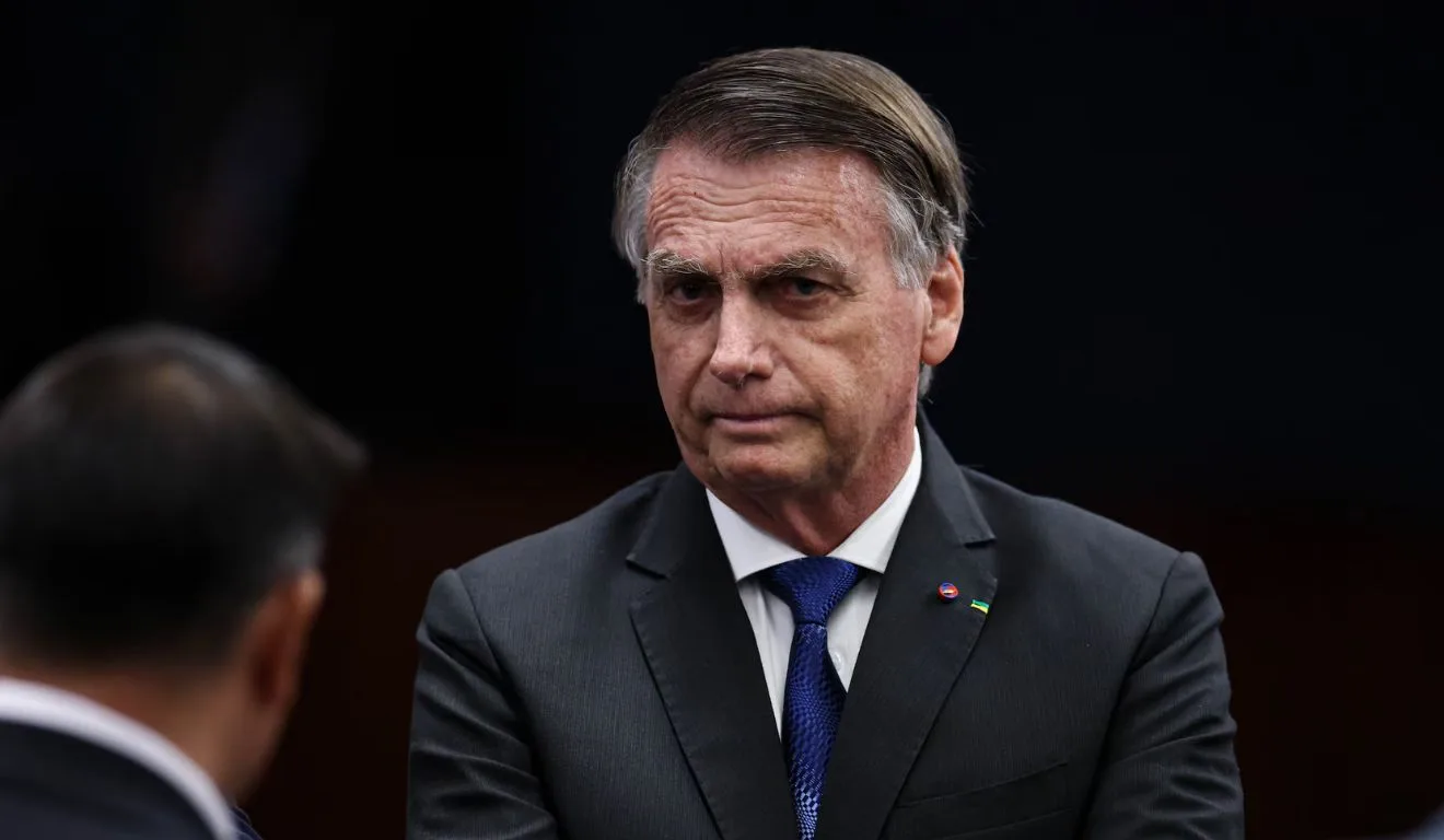 Bolsonaro está em prisão domiciliar desde o início do mês